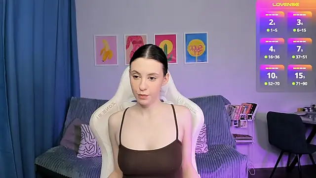 Snapshot of Baby_Annabelle chatting on November 14, 8:18 pm Baby Annabelle online show from November 14, 8:18 pm