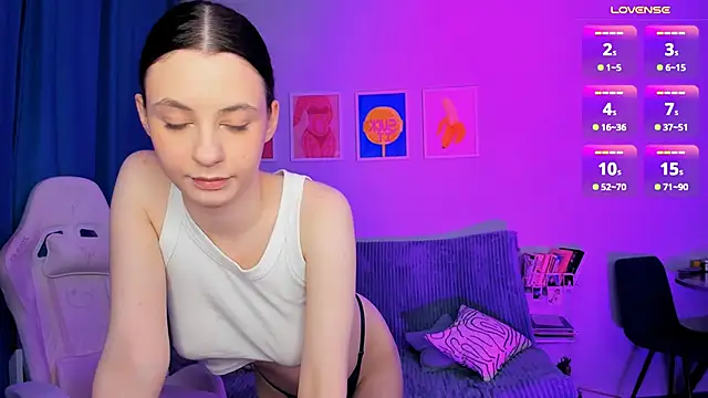 Snapshot of Baby_Annabelle chatting on December 3, 3:36 am Baby Annabelle online show from December 3, 3:36 am