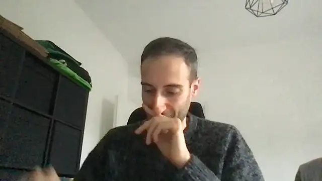 LukaShyGuy online show from December 16, 1:05 pm