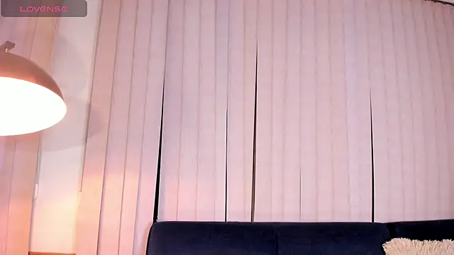 kendra crow online show from November 13, 9:08 am