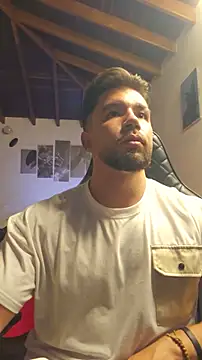 JACKSON STIFLER online show from May 22, 3:28 pm