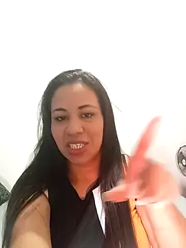 Snapshot of LeilaTaylor chatting on October 24, 2:57 pm LeilaTaylor online show from October 24, 2:57 pm