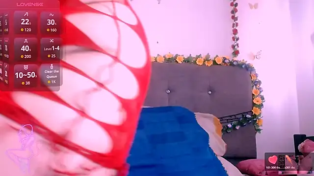 Snapshot of Soraya_hott chatting on November 4, 11:31 am Soraya hott online show from November 4, 11:31 am