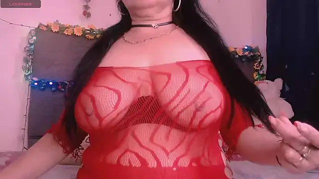 Snapshot of Soraya_hott chatting on May 5, 12:46 pm Soraya hott online show from May 5, 12:46 pm
