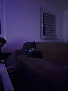 StephPra94 online show from October 30, 7:36 pm