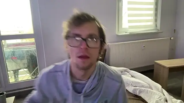 StephPra94 online show from November 11, 8:03 am