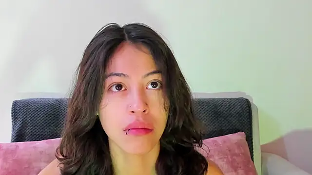 emily jonessxx online show from November 20, 1:11 pm