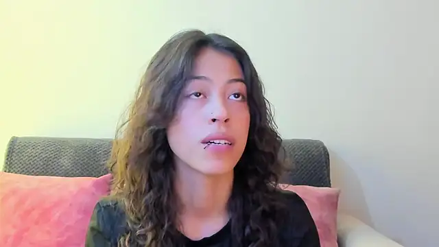 emily jonessxx online show from November 23, 7:13 pm