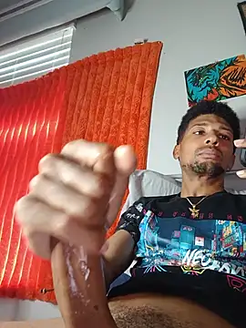 BigPrettyDick777 online show from June 2, 7:38 pm