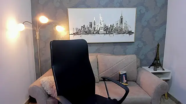 Noa clk online show from April 9, 4:45 am