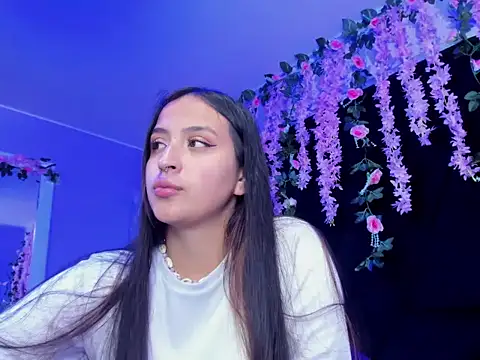 Gabyy Cooper  online show from May 8, 2:39 am