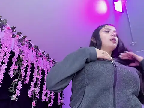 Gabyy Cooper  online show from May 25, 2:06 am