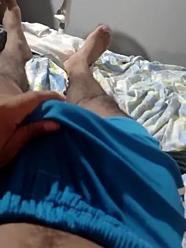 Snapshot of Gatoohottt chatting on October 31, 1:34 pm Gatoohottt online show from October 31, 1:34 pm