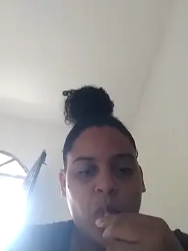 A gostosa25 online show from February 6, 4:10 pm