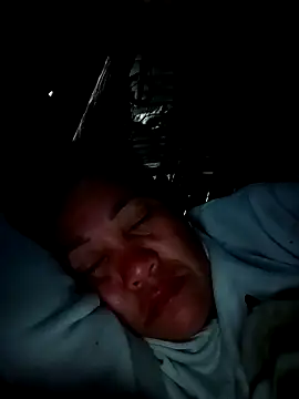 Snapshot of chich-bong chatting on December 13, 11:32 pm chich-bong online show from December 13, 11:32 pm