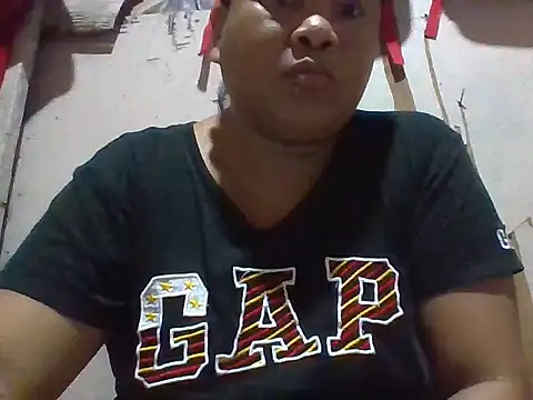 Snapshot of xxmysweetpinayy69 chatting on October 23, 12:43 am xxmysweetpinayy69 online show from October 23, 12:43 am