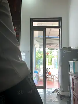 Emily-y online show from December 1, 4:17 am