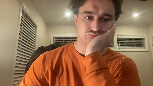 Snapshot of andrenoma427 chatting on October 28, 10:56 pm andrenoma427 online show from October 28, 10:56 pm