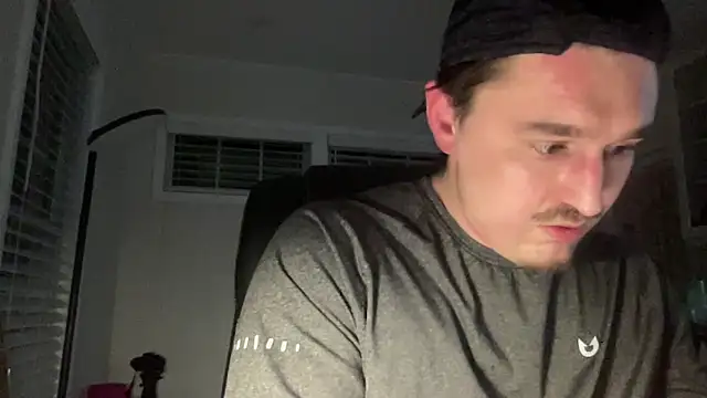 Snapshot of andrenoma427 chatting on November 29, 2:47 am andrenoma427 online show from November 29, 2:47 am