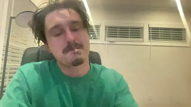 Snapshot of andrenoma427 chatting on December 15, 4:50 am andrenoma427 online show from December 15, 4:50 am