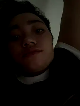 Snapshot of Sam081096 chatting on October 23, 2:22 am Sam081096 online show from October 23, 2:22 am