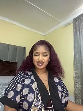 Snapshot of Amberr_Roose chatting on June 27, 11:48 am Amberr Roose online show from June 27, 11:48 am