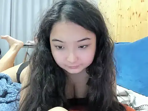 Snapshot of miomyao chatting on October 24, 2:35 pm miomyao online show from October 24, 2:35 pm