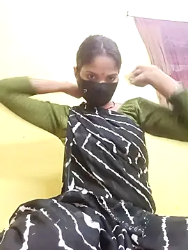 Snapshot of Shreya-750 chatting on November 26, 8:48 am Shreya-750 online show from November 26, 8:48 am