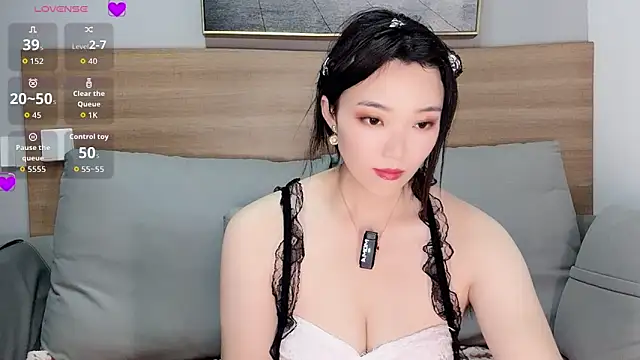 Snapshot of upoo7lt chatting on November 14, 1:54 pm upoo7lt online show from November 14, 1:54 pm