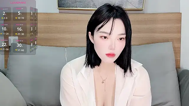 Snapshot of upoo7lt chatting on December 2, 1:33 am upoo7lt online show from December 2, 1:33 am