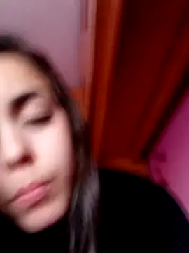 cotoncandyy online show from December 18, 4:35 pm