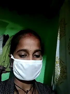 Snapshot of Hot_princess_1 chatting on November 17, 4:24 pm Hot princess 1 online show from November 17, 4:24 pm