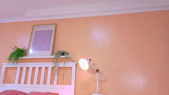 SeleneGibson   online show from December 1, 7:30 pm