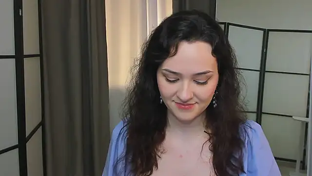 Snapshot of Camilla_Rowen chatting on April 5, 8:39 pm Camilla Rowen online show from April 5, 8:39 pm