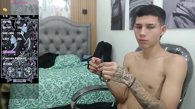 paul ponce online show from November 18, 1:04 pm