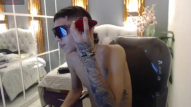 paul ponce online show from December 18, 10:49 pm