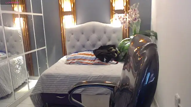 paul ponce online show from December 22, 6:05 pm