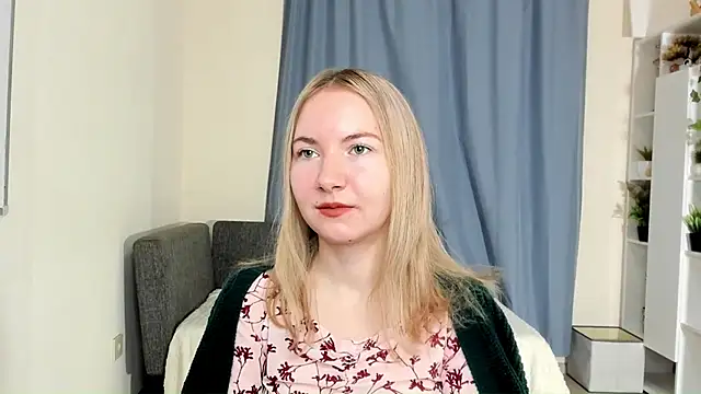 Snapshot of CathyHeximer chatting on November 24, 7:41 am CathyHeximer online show from November 24, 7:41 am