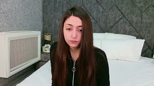 Gloria Bendall online show from February 5, 7:46 am