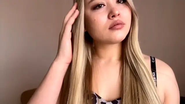 Snapshot of AgataTif chatting on October 23, 5:07 am AgataTif online show from October 23, 5:07 am