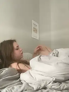 Snapshot of elliepixie chatting on March 15, 2:56 pm elliepixie online show from March 15, 2:56 pm