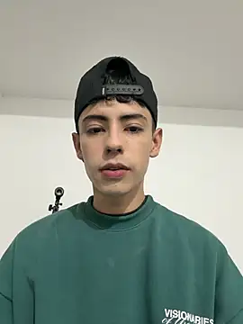 Sebastian Reed online show from February 7, 5:11 am