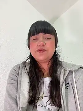 Snapshot of misschloe_ chatting on October 27, 1:59 pm misschloe online show from October 27, 1:59 pm