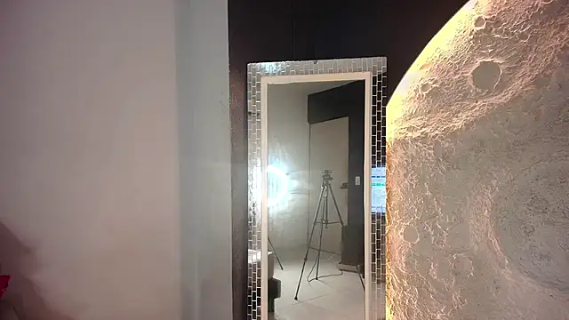 NaomiQueents online show from November 11, 12:49 pm