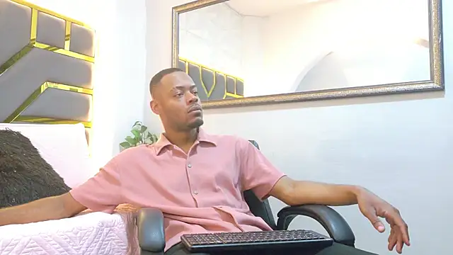 Snapshot of Neytanmalcon chatting on November 14, 8:40 pm Neytanmalcon online show from November 14, 8:40 pm