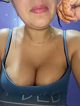 Sexy-girl online show from February 4, 7:31 pm