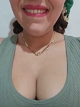 Snapshot of Sexy-girl chatting on May 31, 11:06 am Sexy-girl online show from May 31, 11:06 am