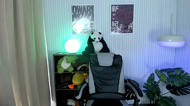 Snapshot of tyla___ chatting on October 30, 1:01 pm tyla online show from October 30, 1:01 pm