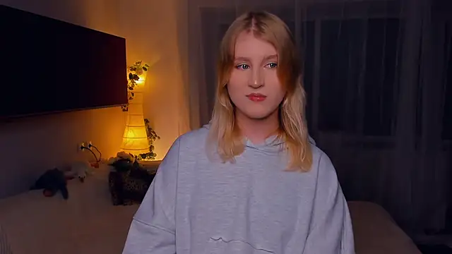 Snapshot of LisaRais chatting on October 29, 10:44 pm LisaRais online show from October 29, 10:44 pm