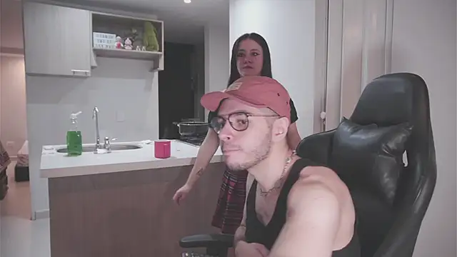 dan and daya online show from November 18, 9:36 am